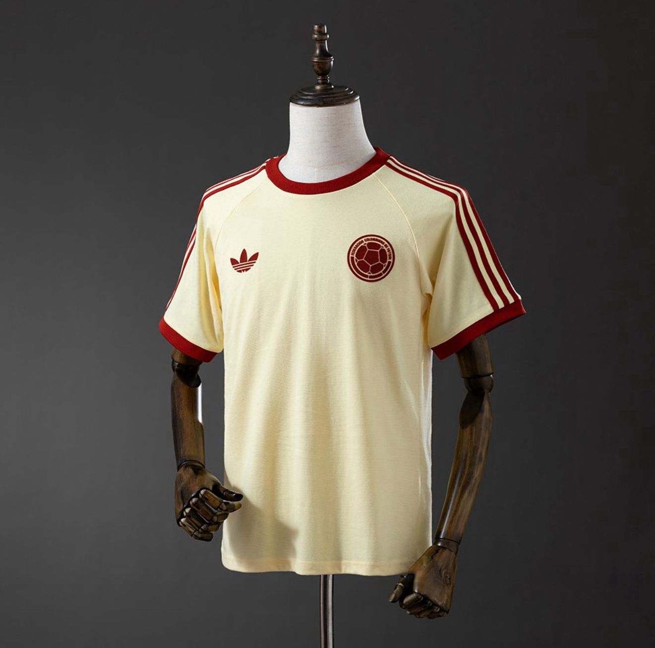 Camiseta Unisex Retro Selección Colombia Mundial 2026